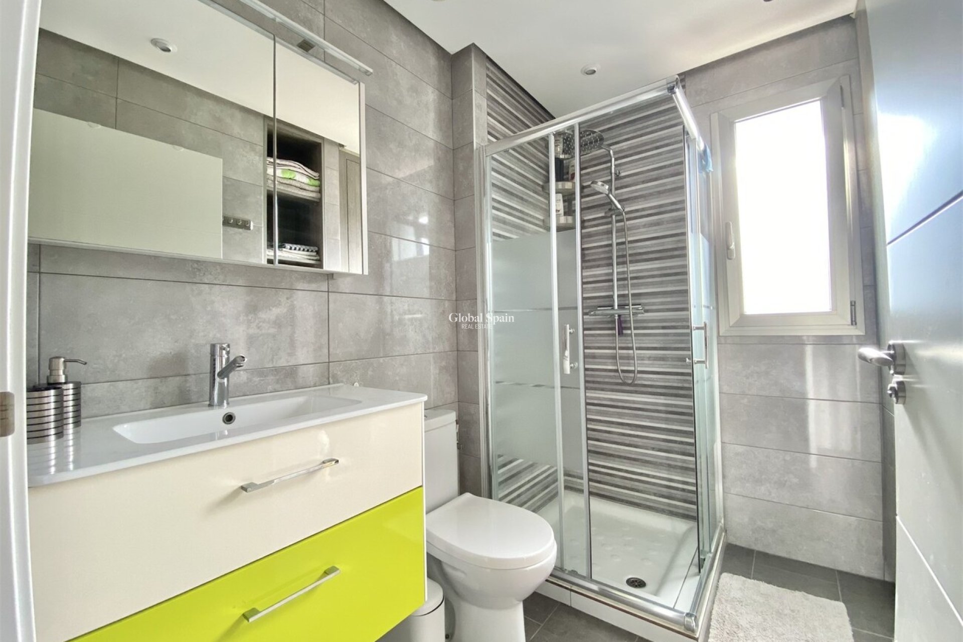 Odsprzedaż - PENTHOUSE -
VILLAMARTÍN - LOS DOLSES