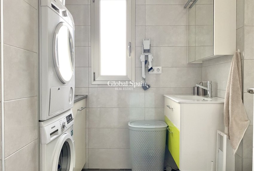 Odsprzedaż - PENTHOUSE -
VILLAMARTÍN - LOS DOLSES