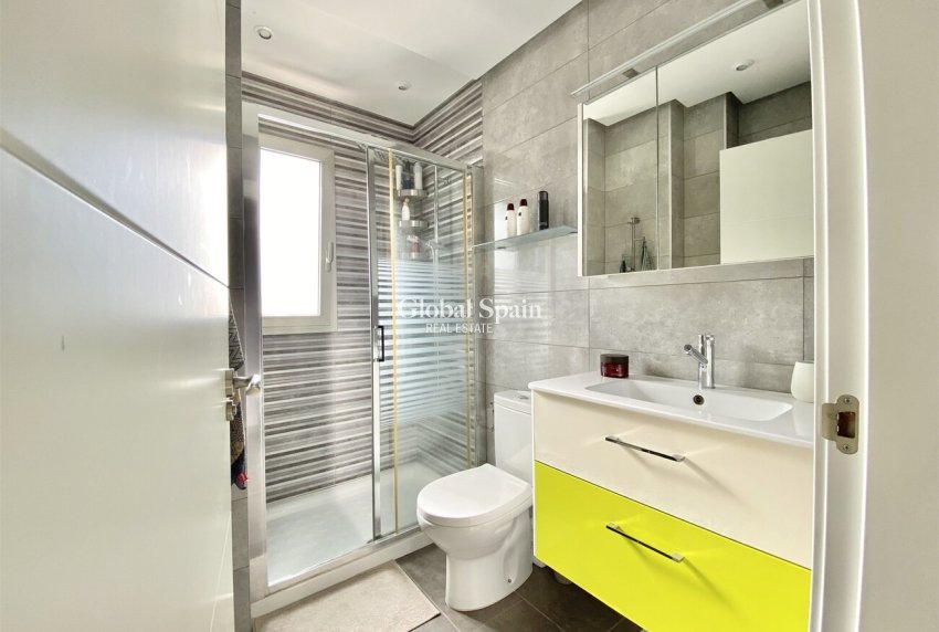 Odsprzedaż - PENTHOUSE -
VILLAMARTÍN - LOS DOLSES
