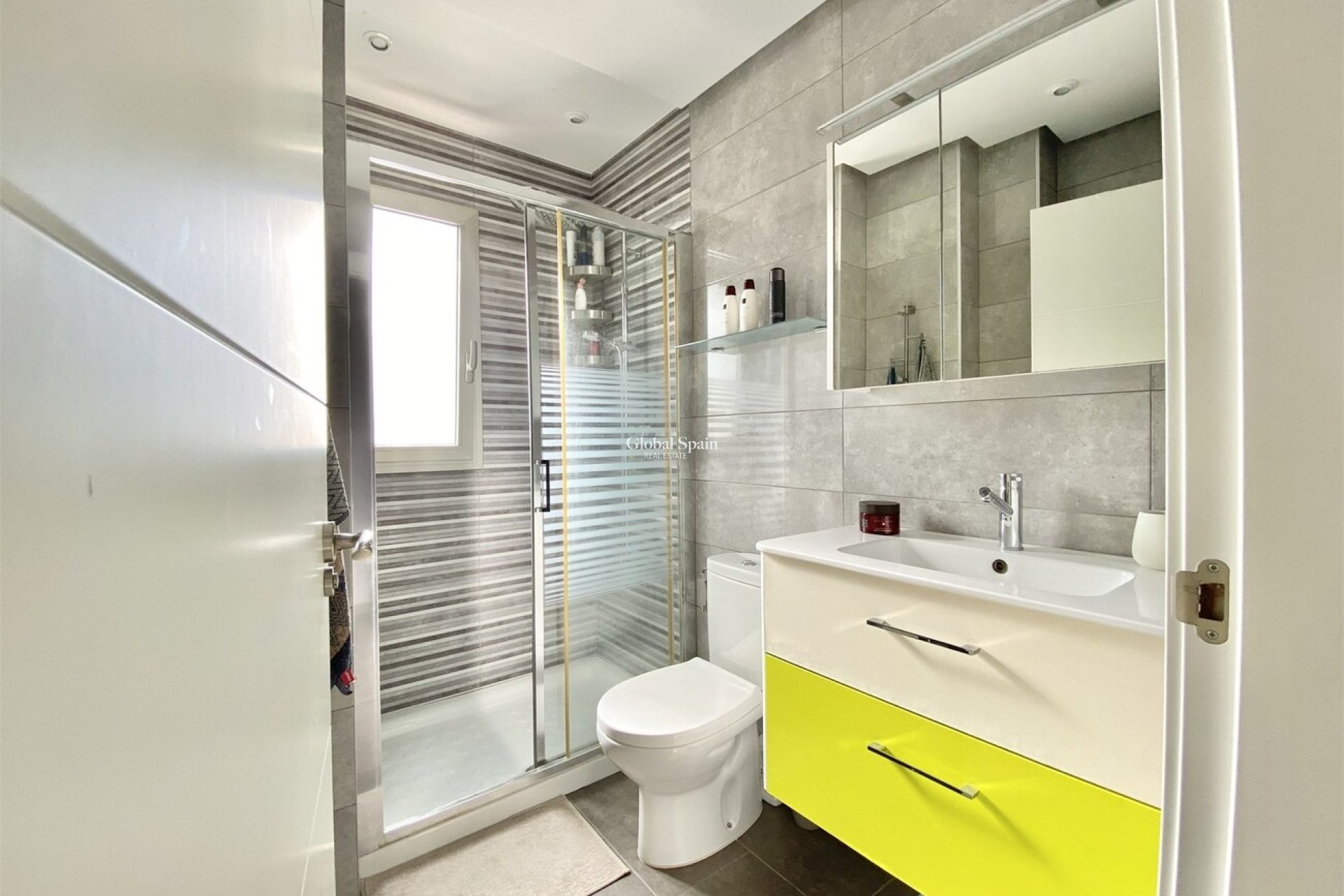 Odsprzedaż - PENTHOUSE -
VILLAMARTÍN - LOS DOLSES