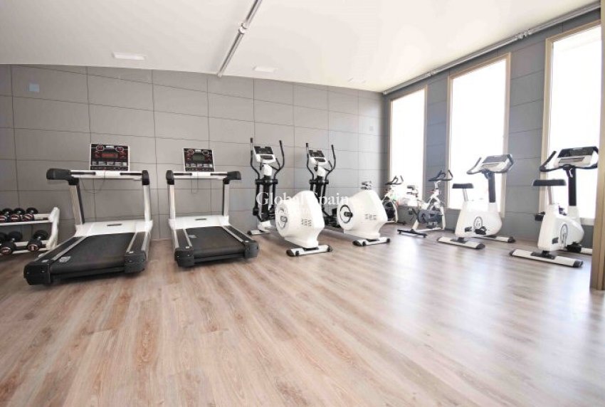 Odsprzedaż - PENTHOUSE -
VILLAMARTÍN - LOS DOLSES