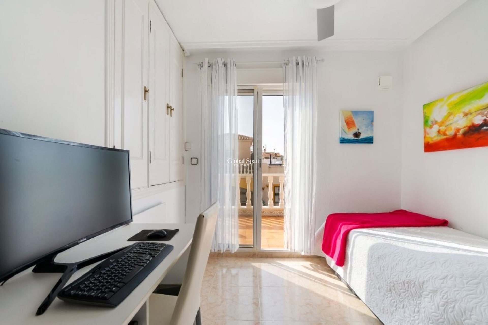 Odsprzedaż - Penthouse w domu czteroosobowym -
ORIHUELA COSTA - Serena 5