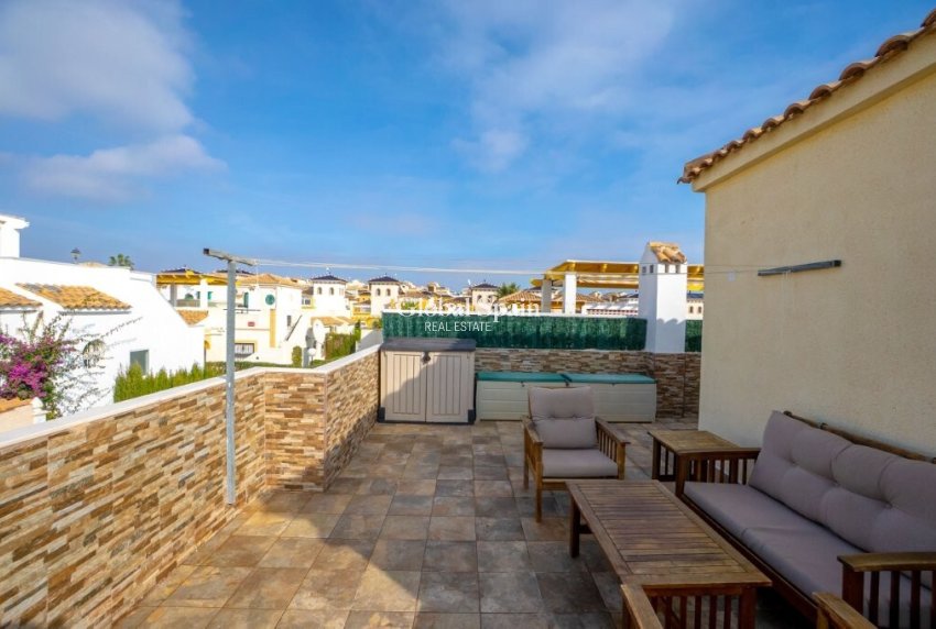 Odsprzedaż - Penthouse w domu czteroosobowym -
ORIHUELA COSTA - Serena 5