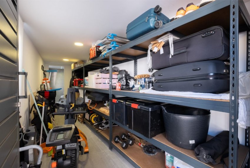 Odsprzedaż - WILLA  -
ALFAZ DEL PI - Costa Blanca