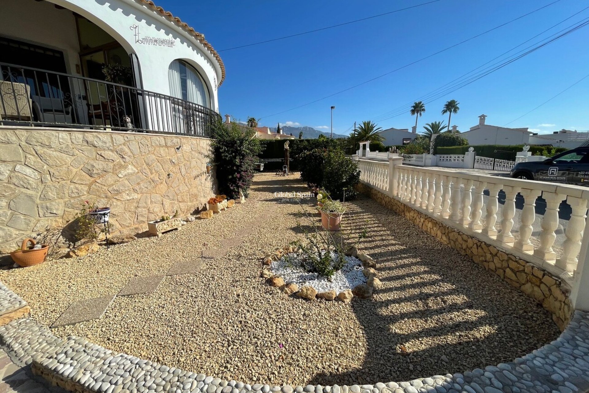 Odsprzedaż - WILLA  -
ALFAZ DEL PI - Costa Blanca