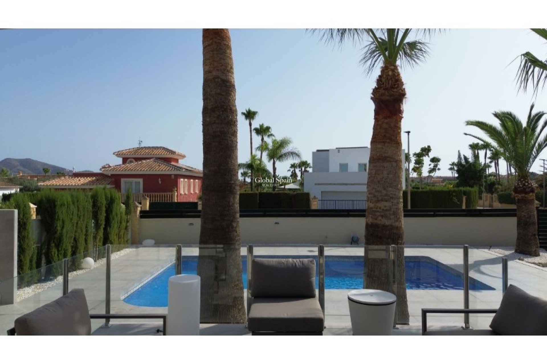 Odsprzedaż - WILLA  -
ALFAZ DEL PI - Costa Blanca