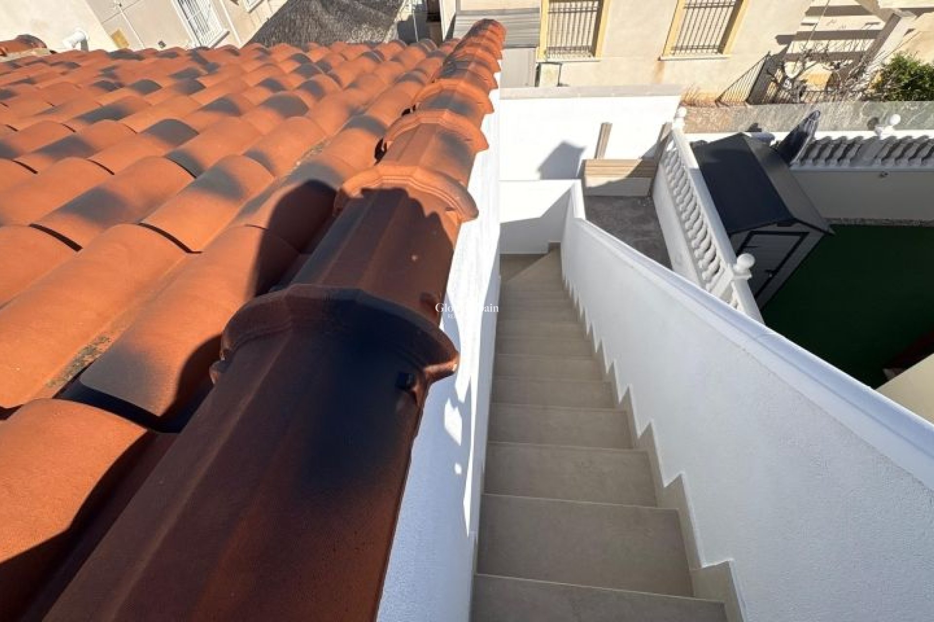 Odsprzedaż - WILLA  -
ALGORFA - Inland