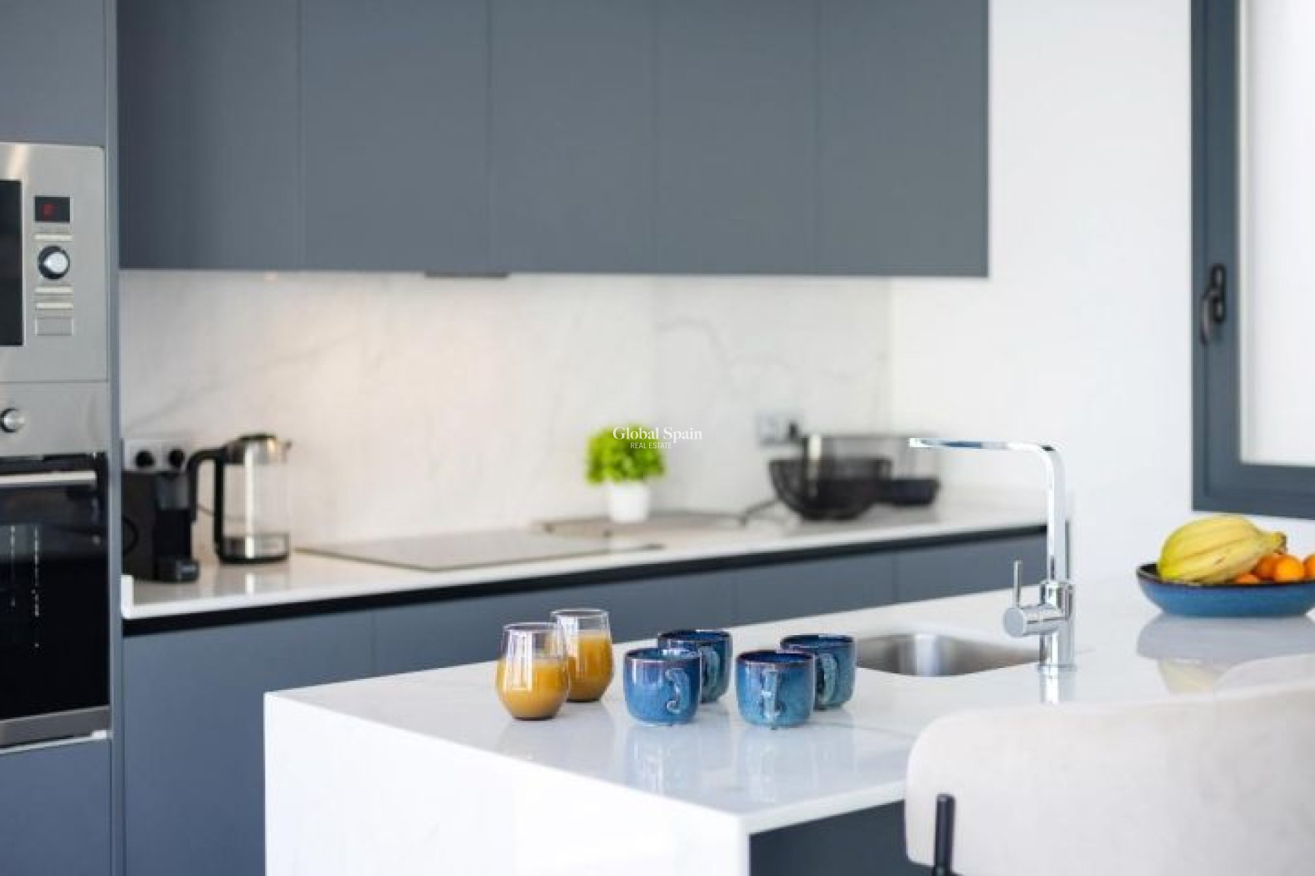 Odsprzedaż - WILLA  -
ALGORFA - Inland