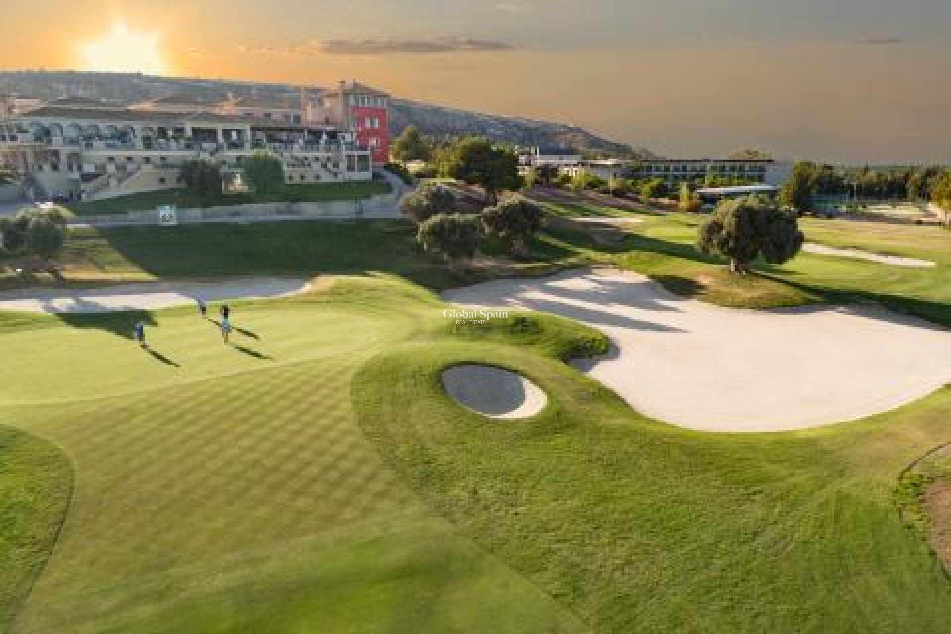 Odsprzedaż - WILLA  -
ALGORFA - Inland