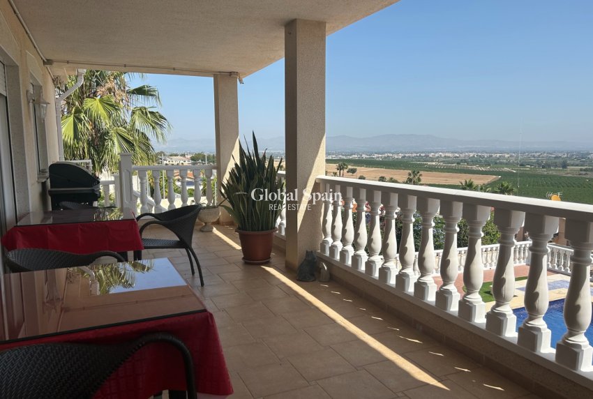 Odsprzedaż - WILLA  -
ALGORFA - Inland