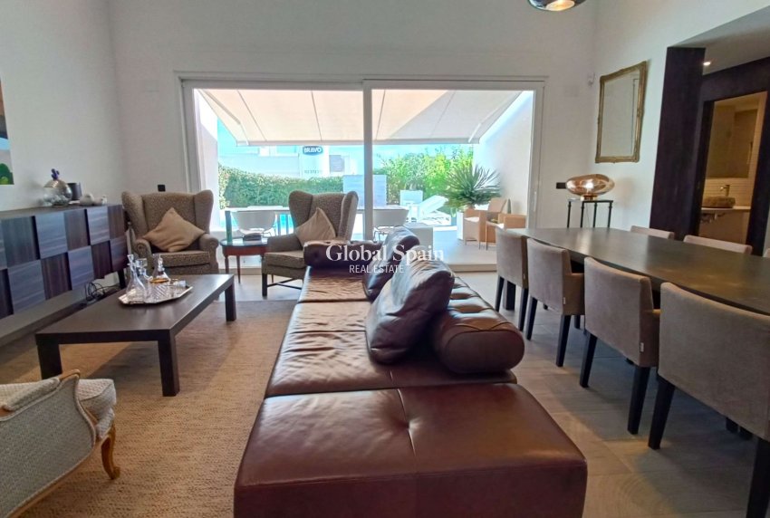 Odsprzedaż - WILLA  -
ALGORFA - Inland