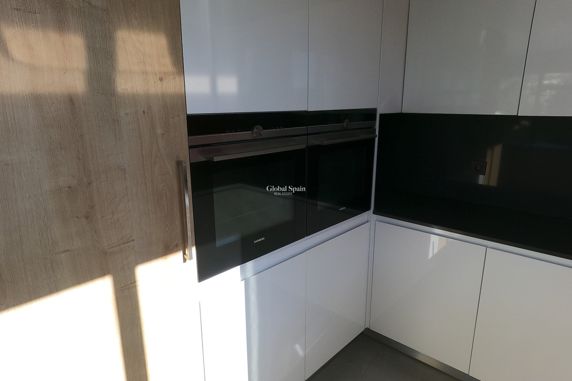 Odsprzedaż - WILLA  -
ALGORFA - LA FINCA GOLF / ALGORFA