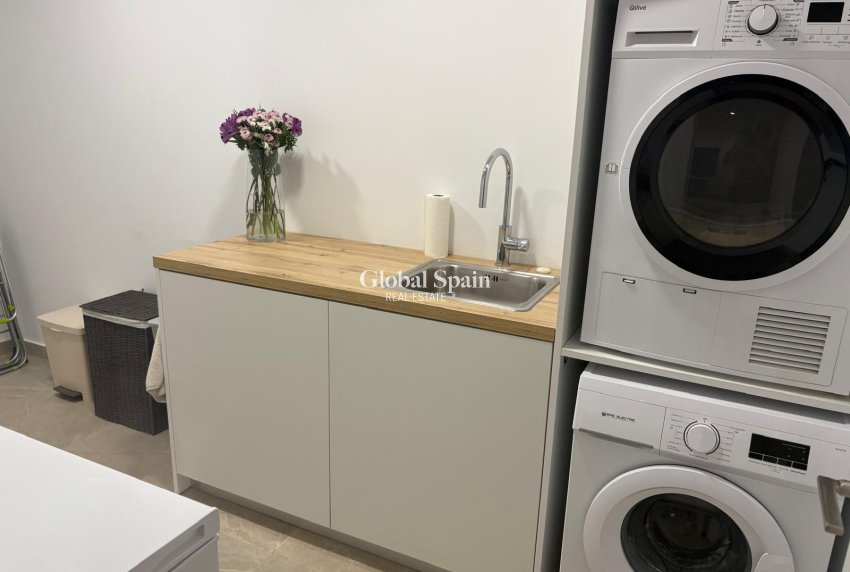 Odsprzedaż - WILLA  -
ALGORFA - LA FINCA GOLF / ALGORFA