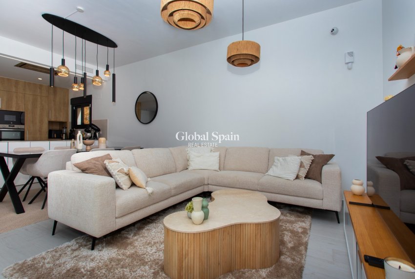 Odsprzedaż - WILLA  -
ALGORFA - LA FINCA GOLF / ALGORFA