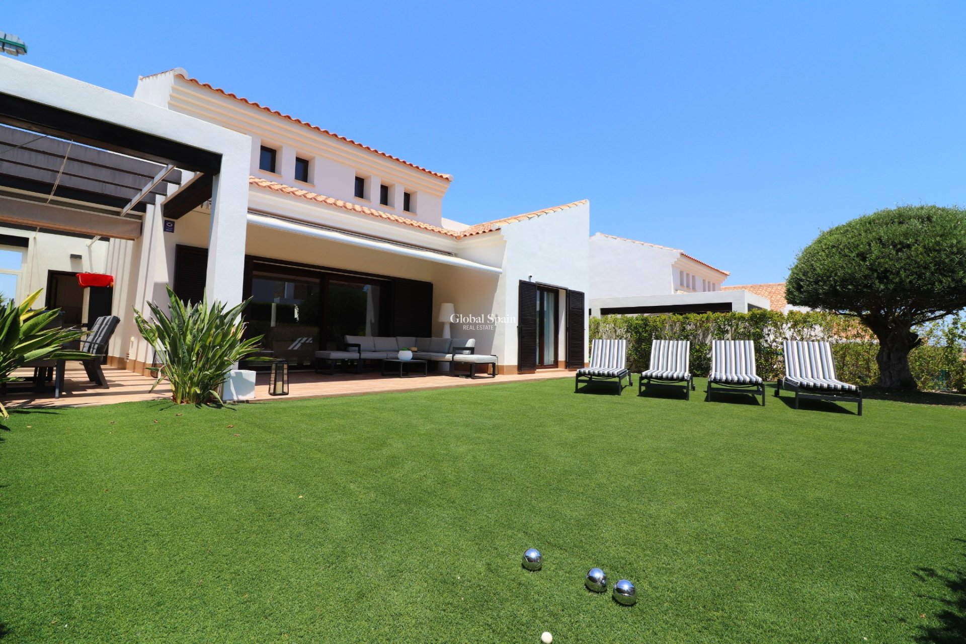 Odsprzedaż - WILLA  -
Algorfa - La Finca Golf Resort