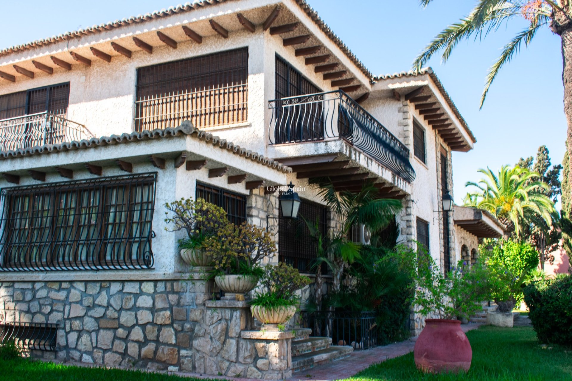 Odsprzedaż - WILLA  -
ALICANTE - Albufereta