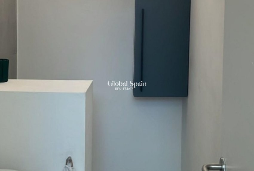 Odsprzedaż - WILLA  -
ALICANTE - Costa Blanca