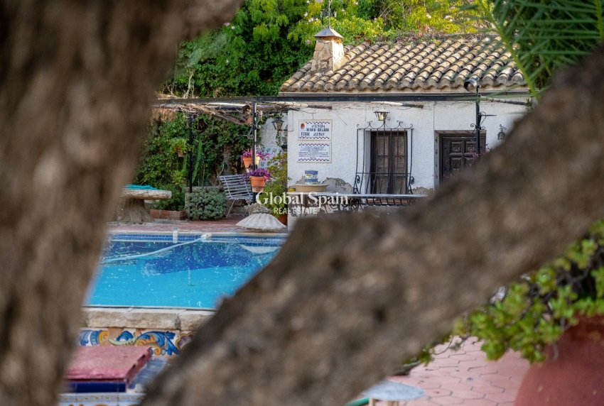 Odsprzedaż - WILLA  -
ALICANTE - Costa Blanca