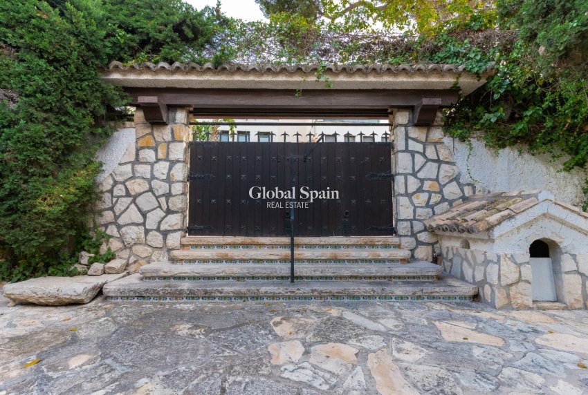 Odsprzedaż - WILLA  -
ALICANTE - Costa Blanca