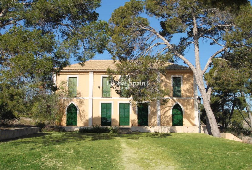 Odsprzedaż - WILLA  -
ALICANTE - Costa Blanca