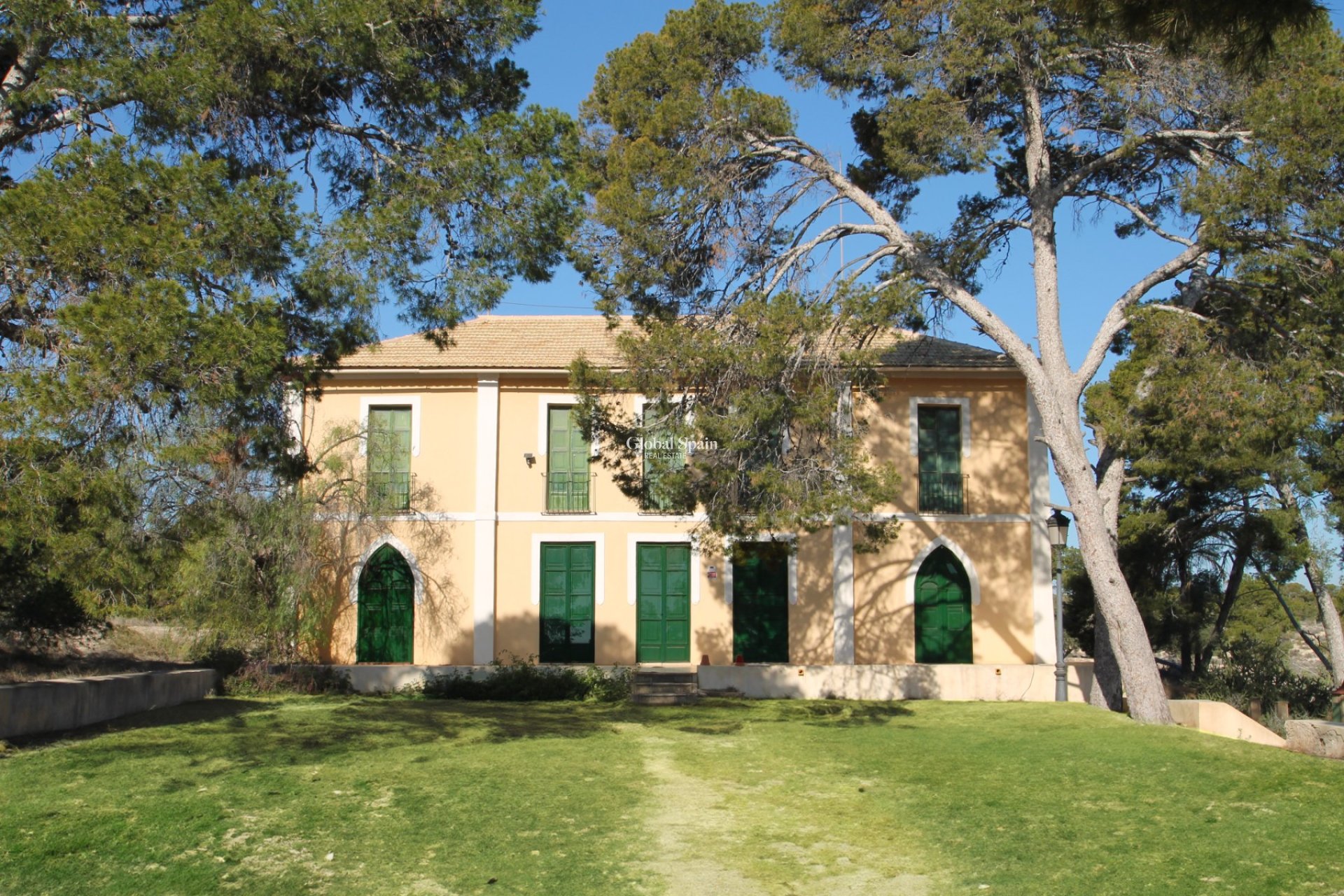 Odsprzedaż - WILLA  -
ALICANTE - Costa Blanca
