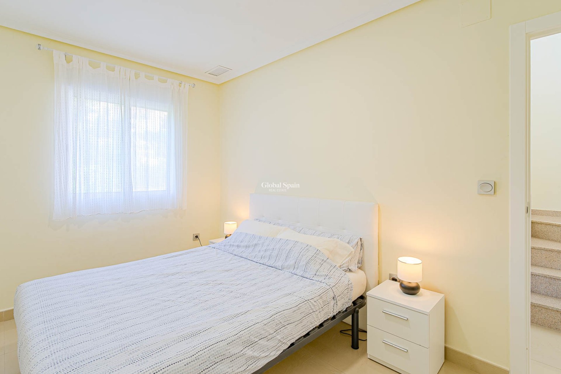 Odsprzedaż - WILLA  -
ALICANTE - El Campello