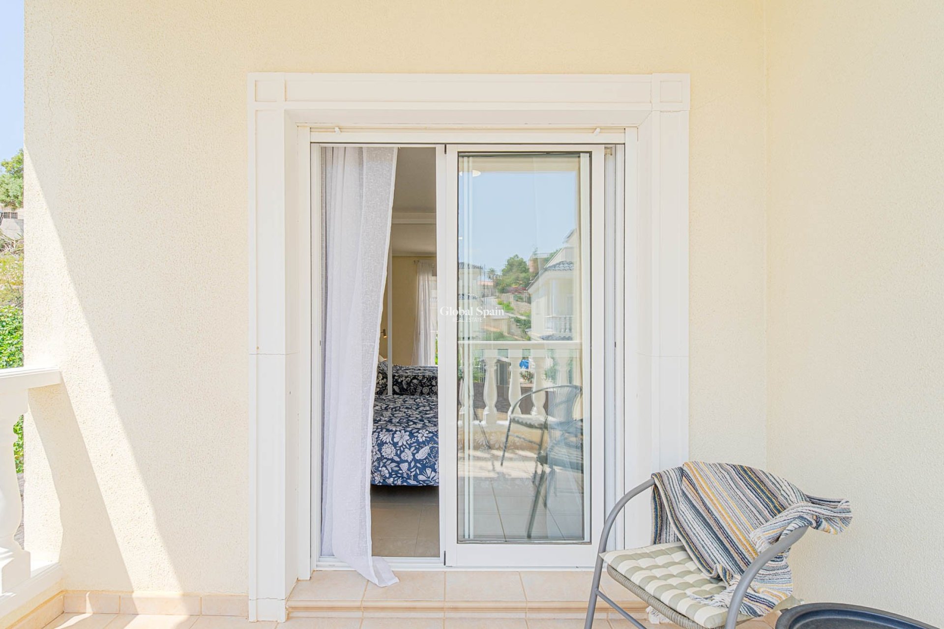 Odsprzedaż - WILLA  -
ALICANTE - El Campello
