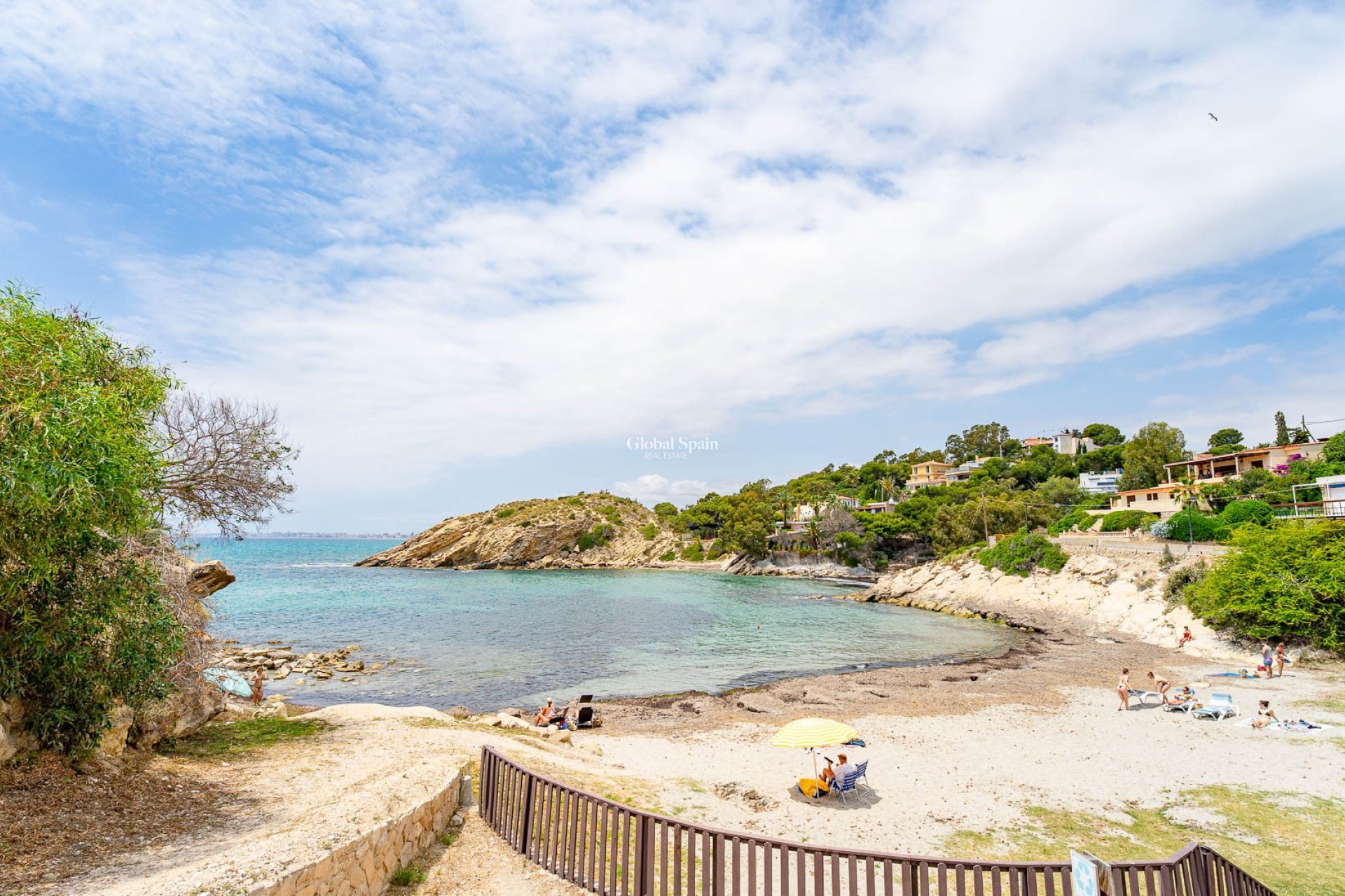 Odsprzedaż - WILLA  -
ALICANTE - El Campello