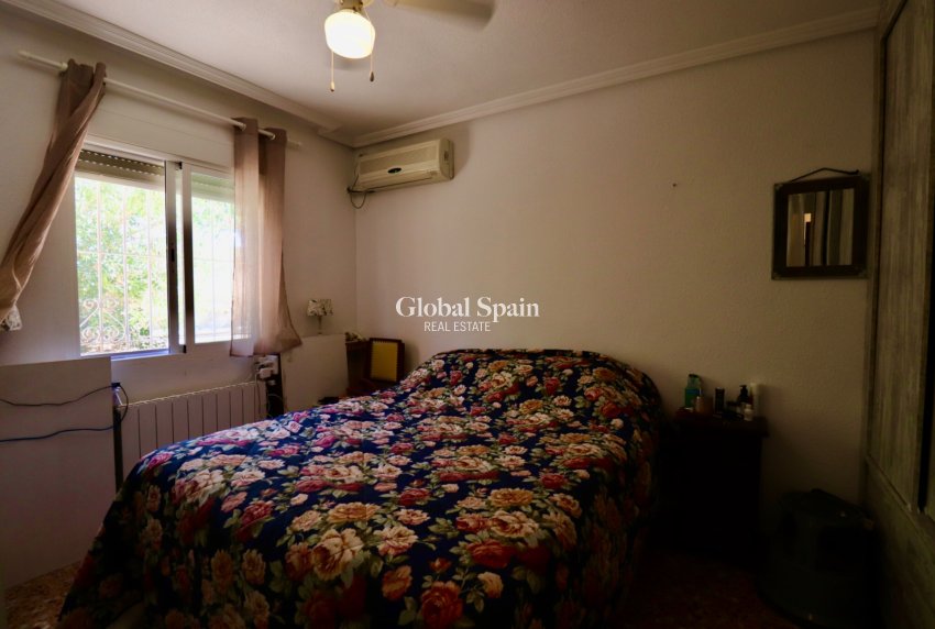 Odsprzedaż - Willa -
ALICANTE - 