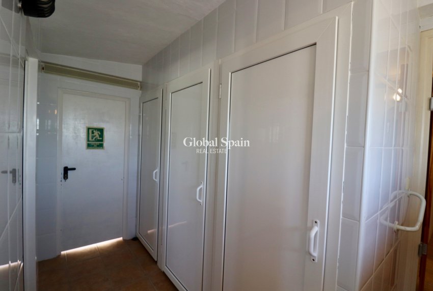 Odsprzedaż - Willa -
ALICANTE - 