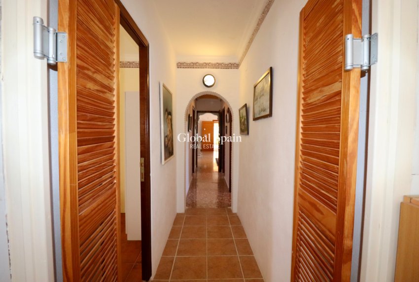 Odsprzedaż - Willa -
ALICANTE - 