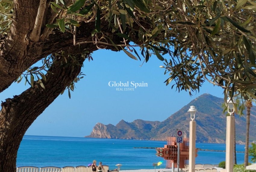 Odsprzedaż - WILLA  -
ALTEA - Costa Blanca