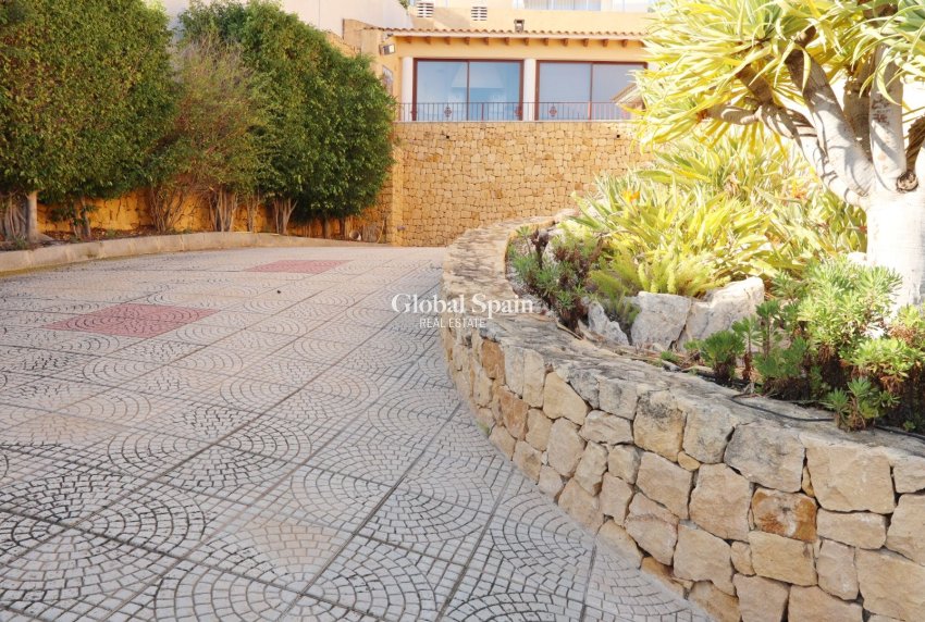 Odsprzedaż - WILLA  -
ALTEA - Costa Blanca