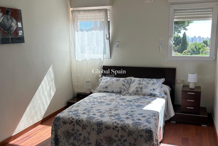 Odsprzedaż - WILLA  -
BENIDORM - Levante