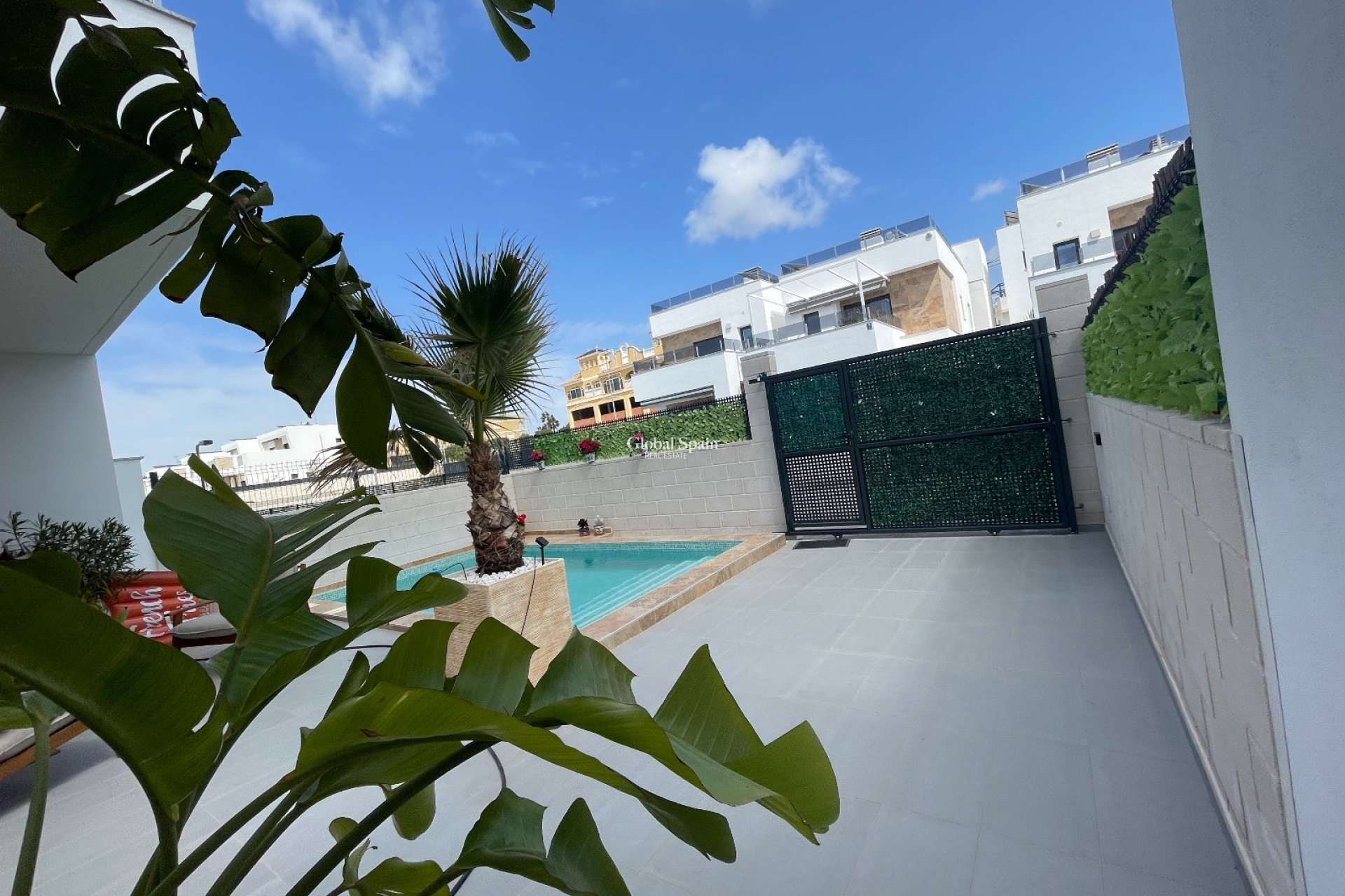 Odsprzedaż - WILLA  -
BENIJÓFAR - Costa Blanca