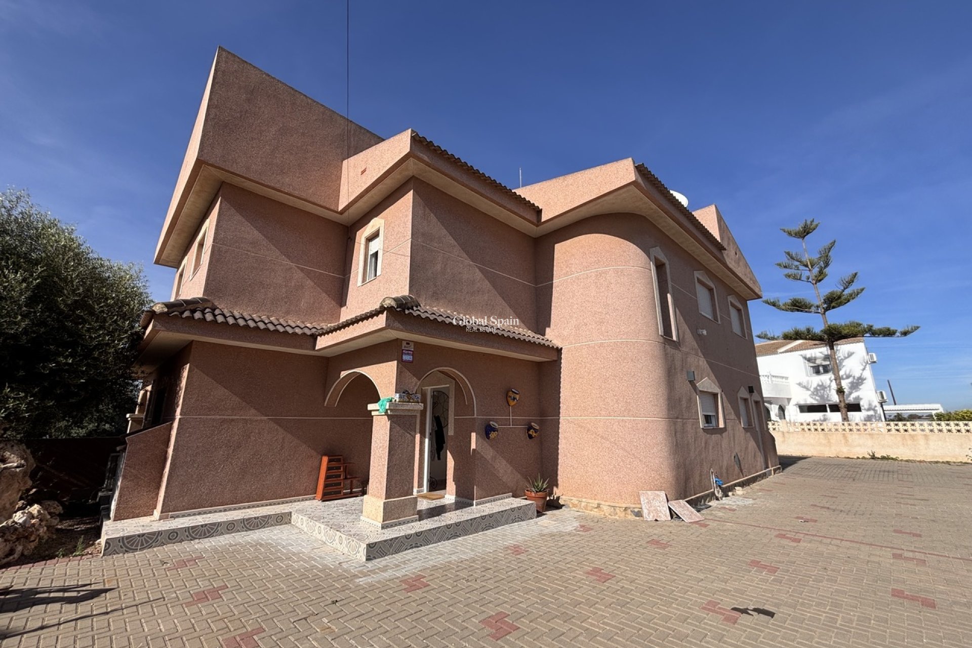 Odsprzedaż - WILLA  -
BENIJÓFAR - Costa Blanca