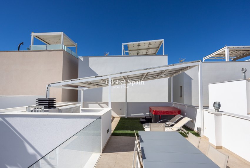 Odsprzedaż - WILLA  -
BENIJÓFAR - Costa Blanca