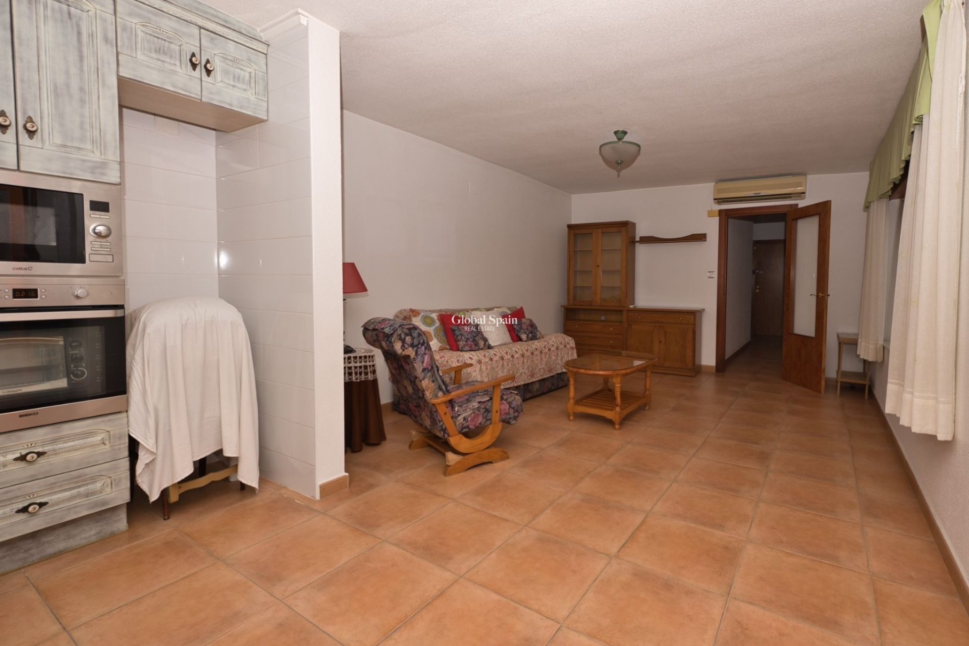 Odsprzedaż - WILLA  -
BENIJÓFAR - Costa Blanca