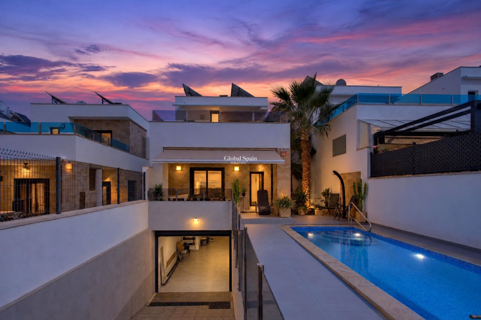 Odsprzedaż - WILLA  -
BIGASTRO - Inland