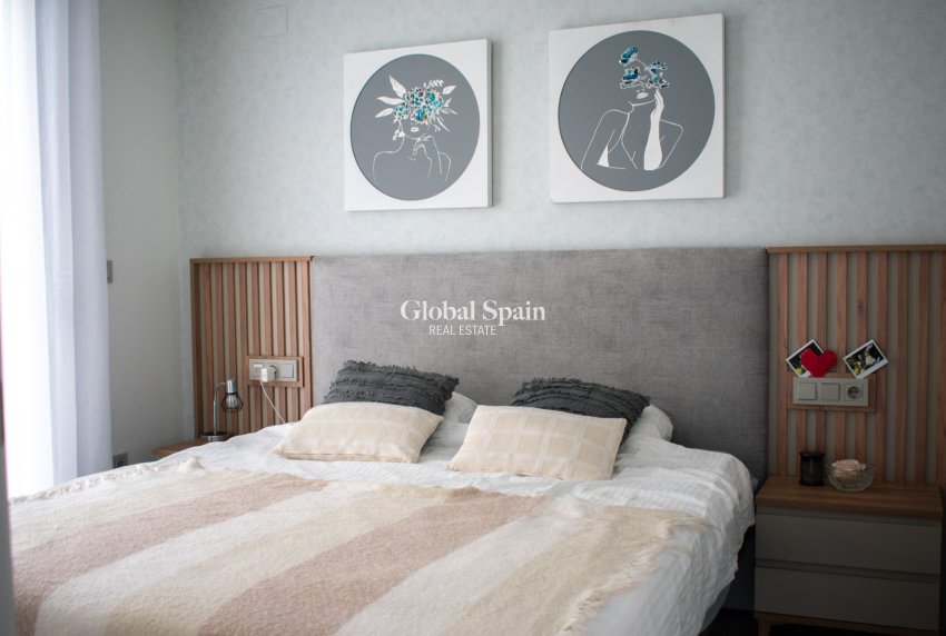 Odsprzedaż - Willa / Bliźniak -
TORREVIEJA - LOS BALCONES - LOS ALTOS