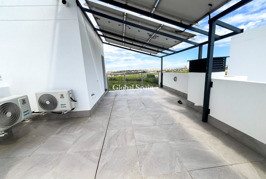 Odsprzedaż - Willa / Bliźniak -
TORREVIEJA - LOS BALCONES - LOS ALTOS