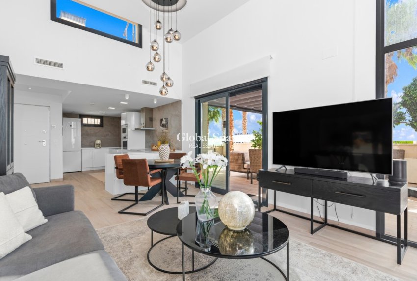 Odsprzedaż - WILLA  -
CABO ROIG - Costa Blanca