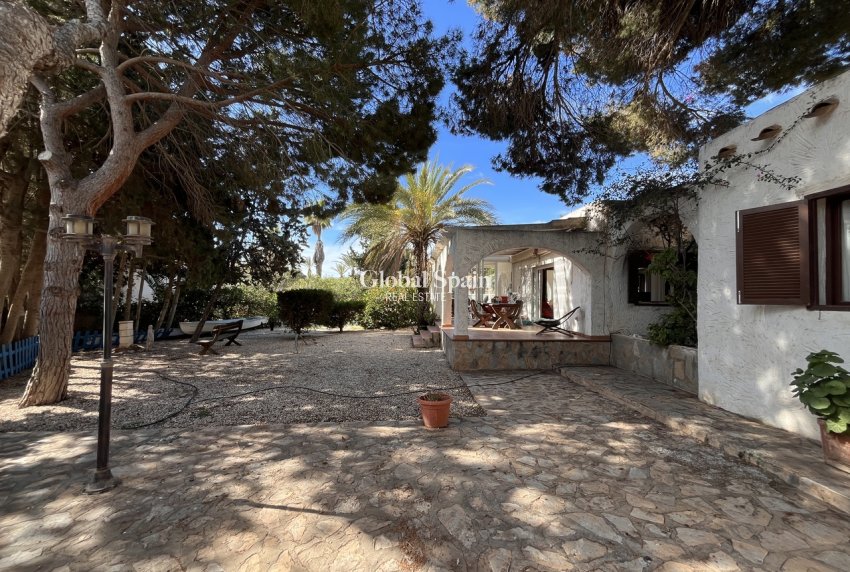 Odsprzedaż - WILLA  -
CABO ROIG - Costa Blanca