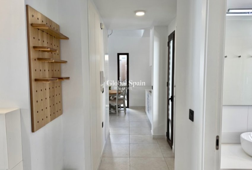 Odsprzedaż - WILLA  -
CABO ROIG - Costa Blanca