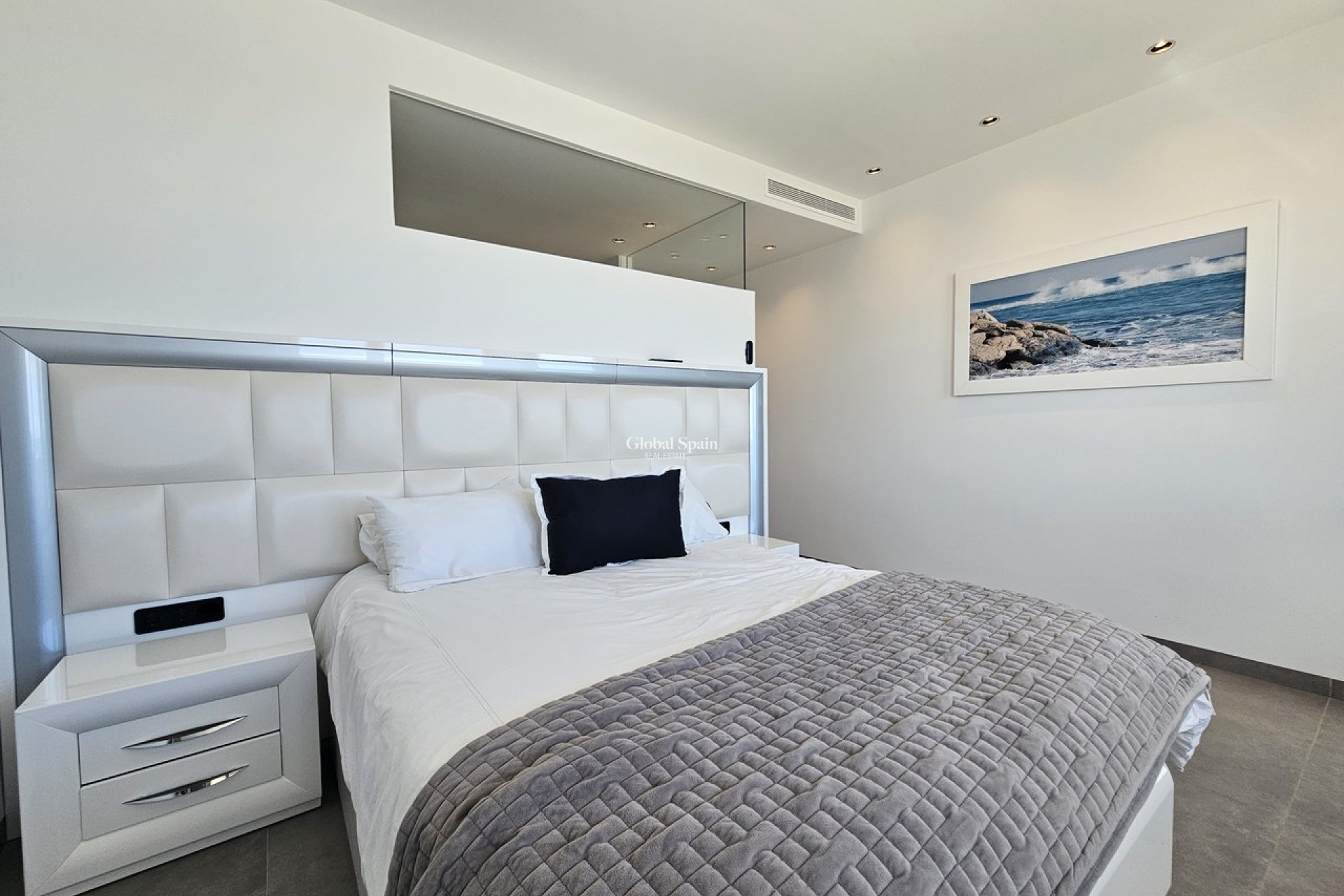 Odsprzedaż - WILLA  -
CABO ROIG - Costa Blanca