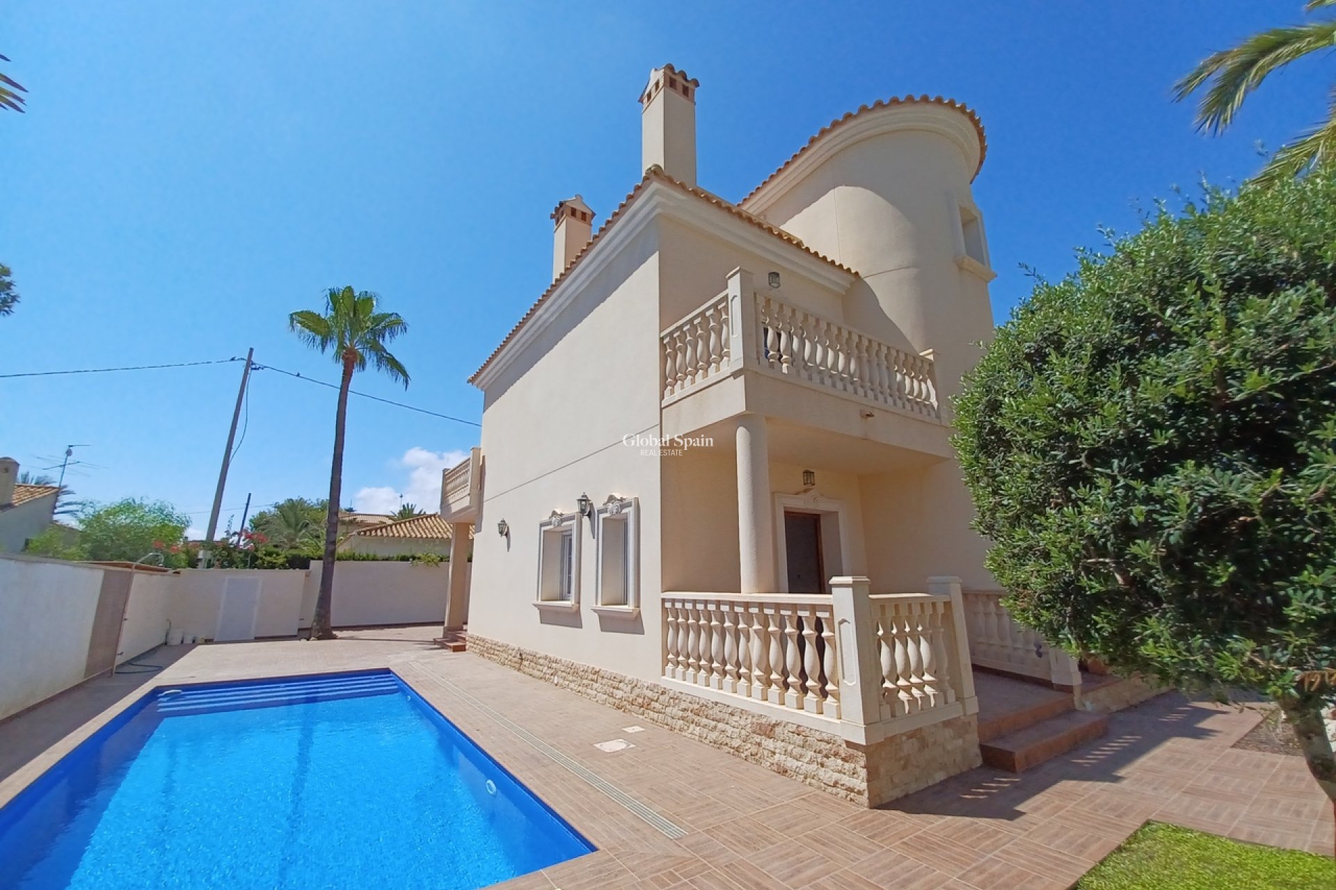 Odsprzedaż - WILLA  -
CABO ROIG - Costa Blanca