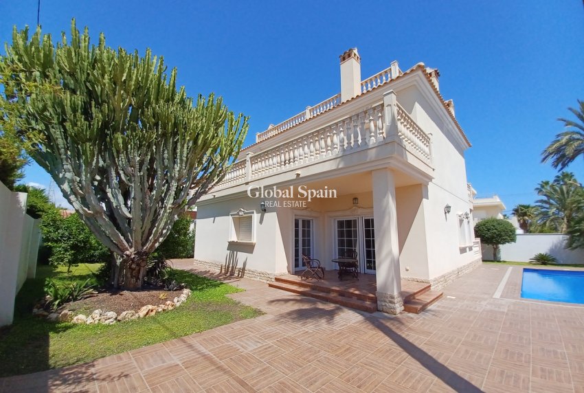 Odsprzedaż - WILLA  -
CABO ROIG - Costa Blanca