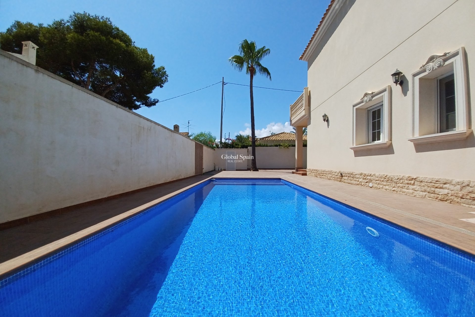Odsprzedaż - WILLA  -
CABO ROIG - Costa Blanca