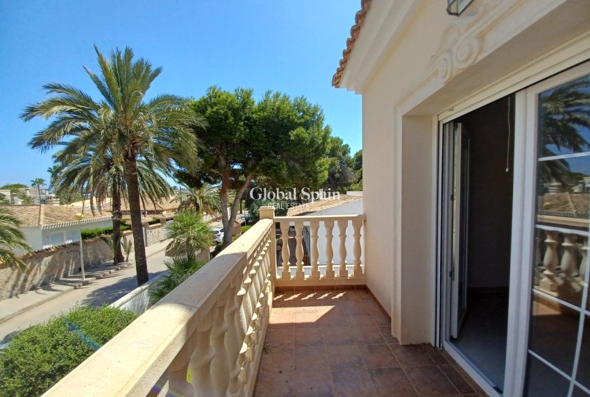 Odsprzedaż - WILLA  -
CABO ROIG - Costa Blanca
