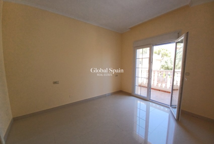 Odsprzedaż - WILLA  -
CABO ROIG - Costa Blanca